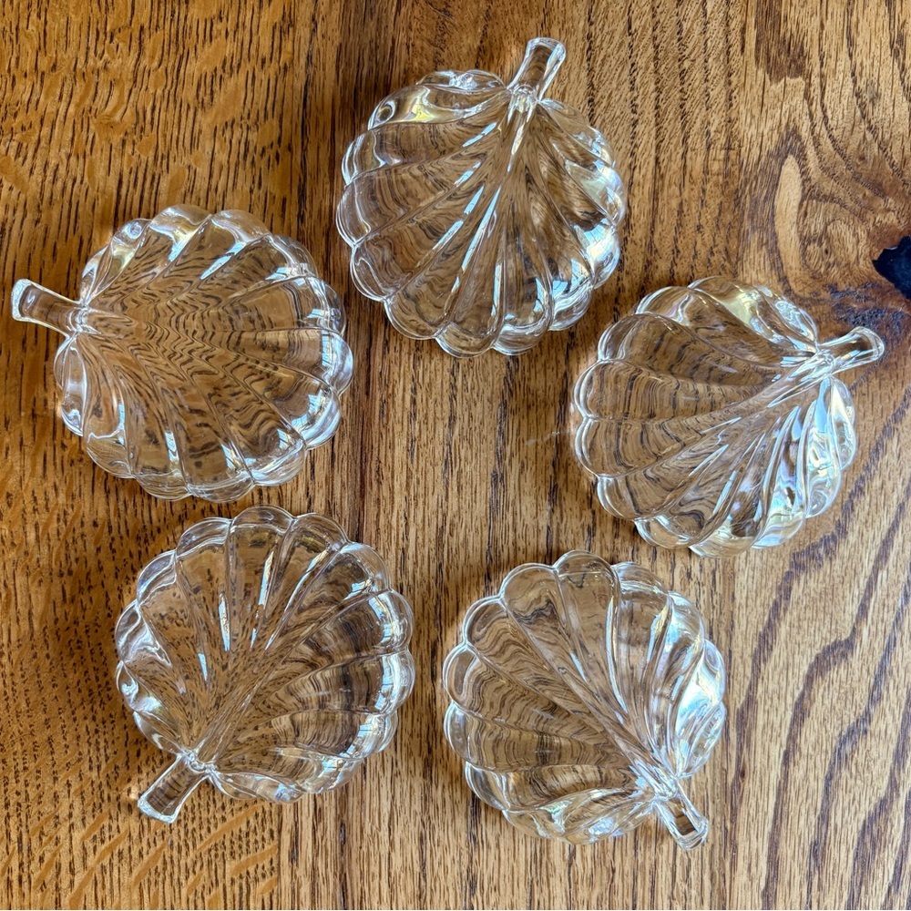 Vintage Heisey Crystolite Clear Glass Leaf Dishes - Set of 5- ~3x3 inches - Picture 7 of 10
